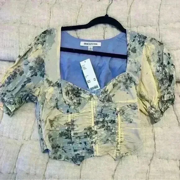 Urban Outfitters UO Kyra Ruched Blouse - Picture 3 of 5